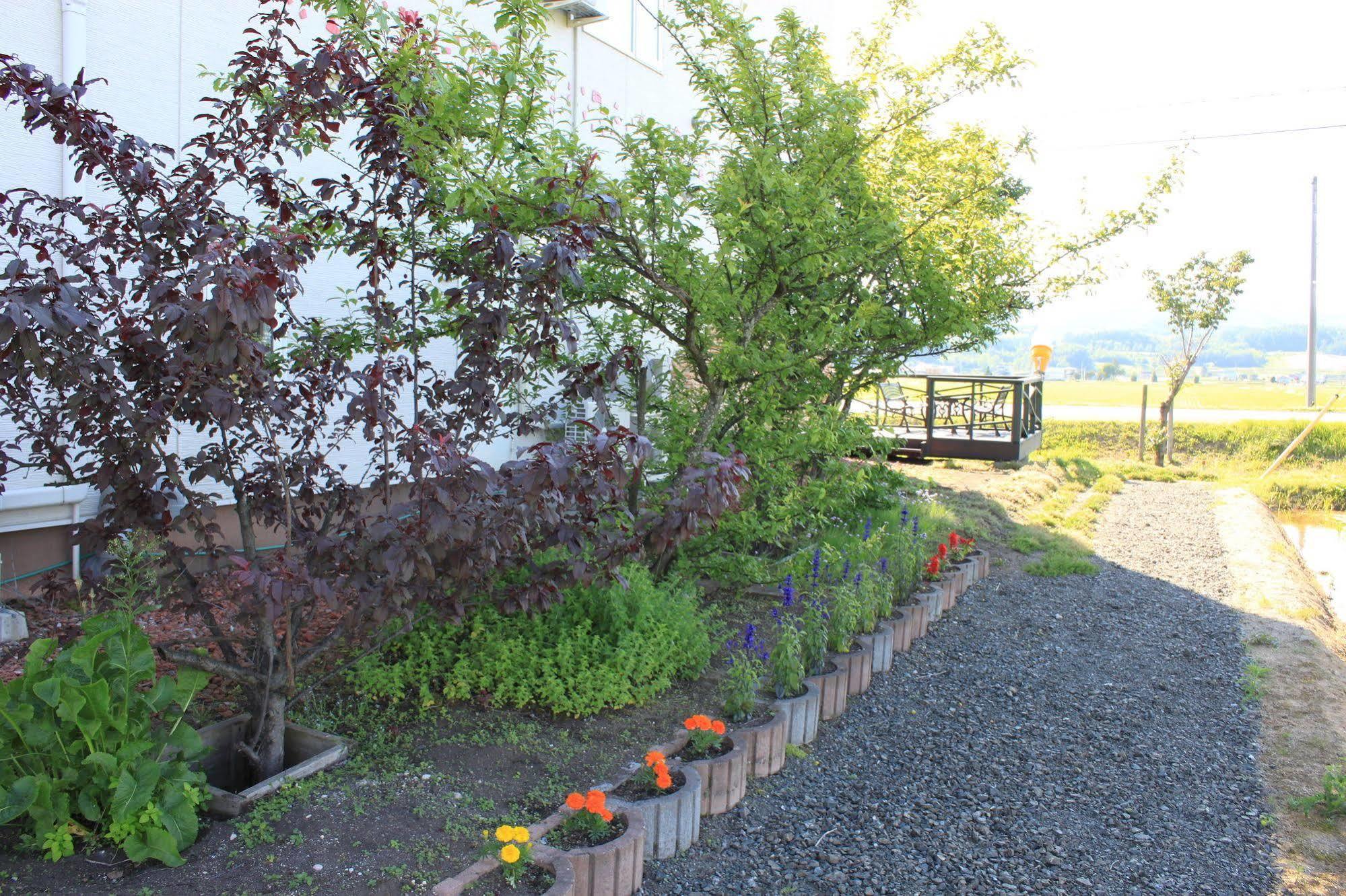 Petit Hotel Blanc Fleur Naka-furano Luaran gambar